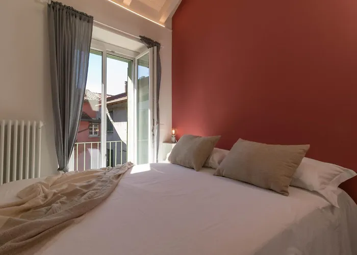 Mamma Ciccia - Modern In The Historic Centre * Mandello del Lario