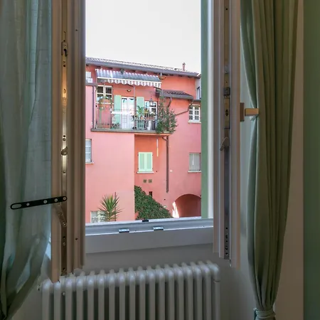 Appartamento Mamma Ciccia - Modern In The Historic Centre Mandello del Lario