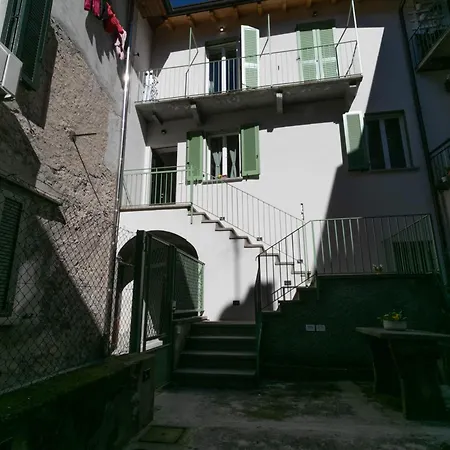 Mamma Ciccia - Modern In The Historic Centre * مانديلو ديل لاريو