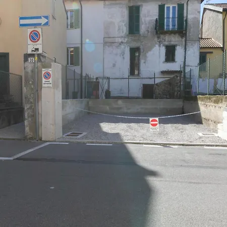 Mamma Ciccia - Modern In The Historic Centre مانديلو ديل لاريو