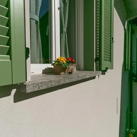 Mamma Ciccia - Modern In The Historic Centre Mandello del Lario